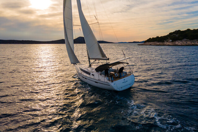 Bavaria Cruiser 46 - 4 cab. White Star